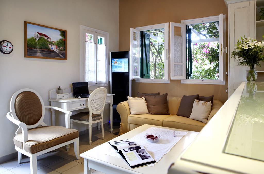 Dafnoudi Hotel Apartments Antipata  Dış mekan fotoğraf